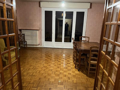 Appartement - 87 m² - 5 pièces