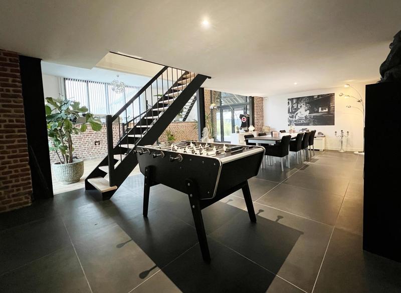 Villa - 423 m² - 7 pièces