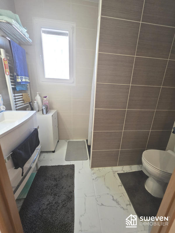 Maison - 107 m² - 4 pièces