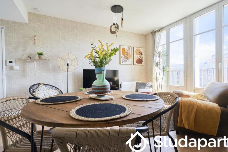 Chambre - 11 m² - 1 pièce