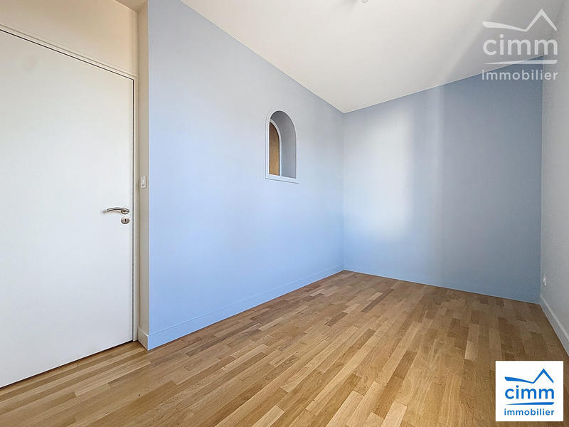 Maison - 98 m² - 5 pièces