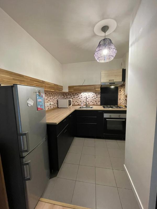 Studio - 25 m² - 1 pièce