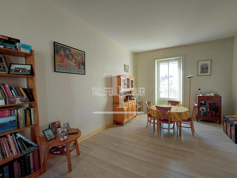 Appartement - 132 m² - 3 pièces