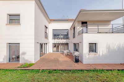 Maison d'architecte - 263 m² - 8 pièces