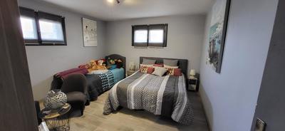 Maison - 230 m² - 10 pièces