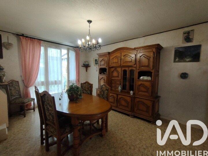 Maison - 94 m² - 5 pièces