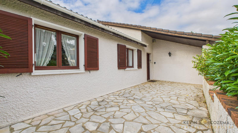 Maison - 145 m² - 8 pièces