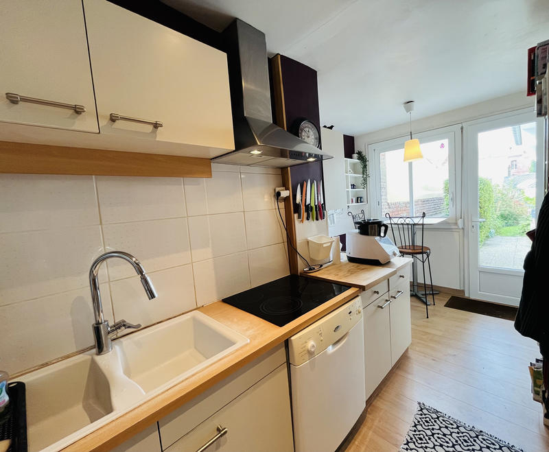 Maison - 202 m² - 10 pièces