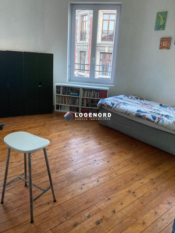 Duplex - 250 m² - 9 pièces