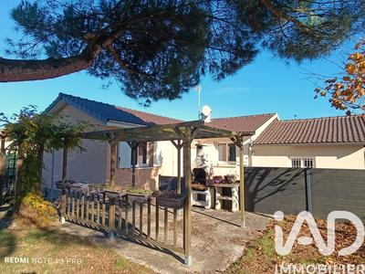 Maison - 101 m² - 6 pièces