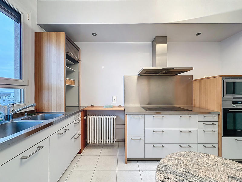 Appartement - 168 m² - 6 pièces