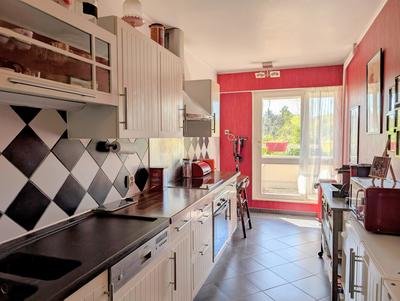 Appartement - 104 m² - 4 pièces