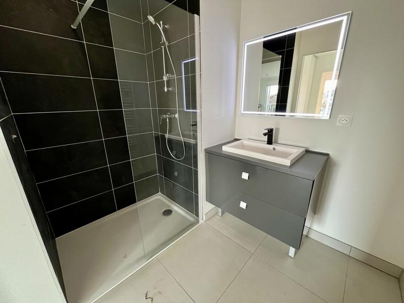 Appartement - 92 m² - 4 pièces