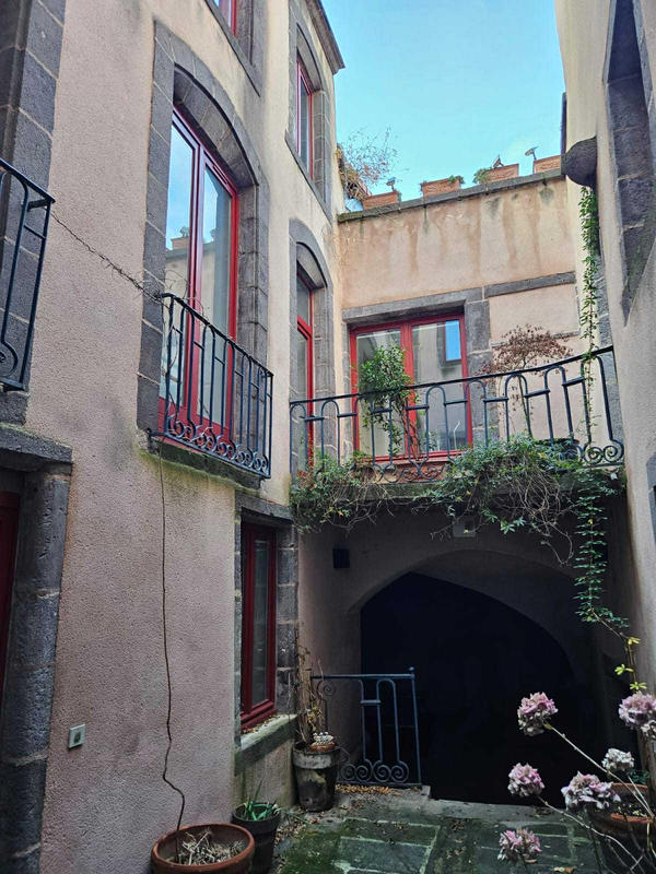 Appartement - 284 m² - 9 pièces