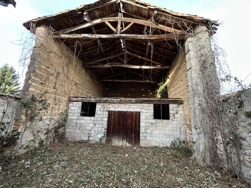 Maison - 90 m² - 1 pièce