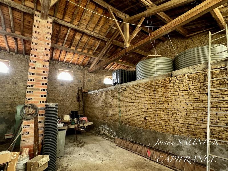 Maison traditionnelle - 157 m² - 6 pièces