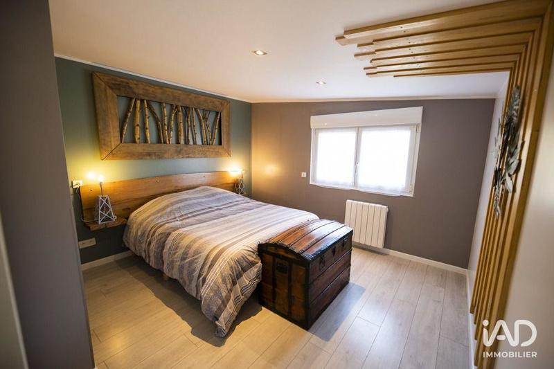 Local commercial - 22 000 m²