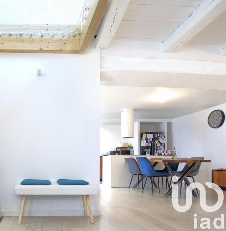 Maison - 202 m² - 6 pièces