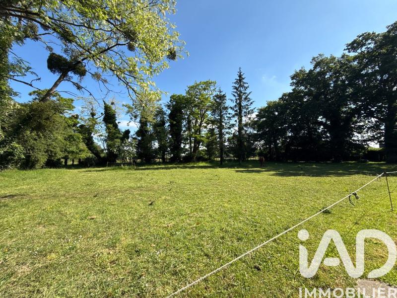 Maison - 394 m² - 9 pièces