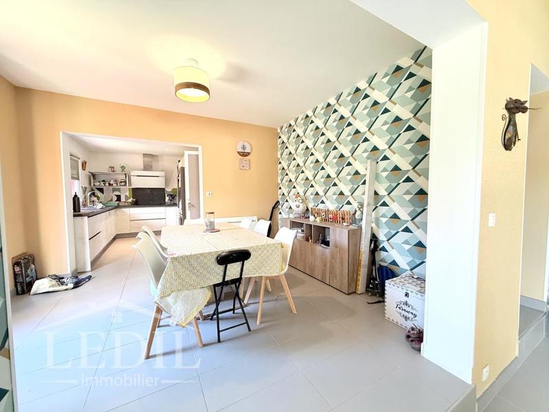 Maison d'architecte - 140 m² - 4 pièces