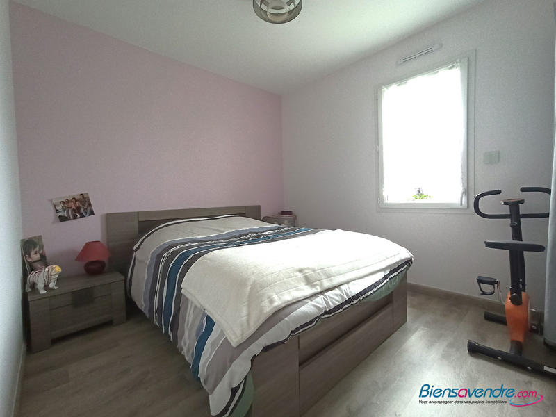 Maison - 90 m² - 5 pièces