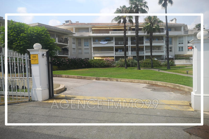 Parking / Garage - 14 m²