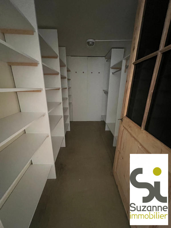 Appartement - 144 m² - 5 pièces