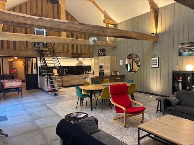 Propriété - 450 m² - 15 pièces