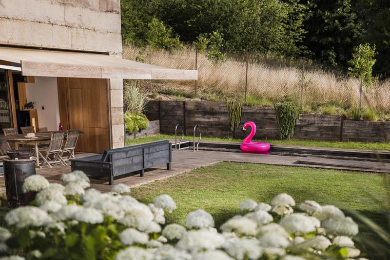 Demeure - 170 m² - 6 pièces