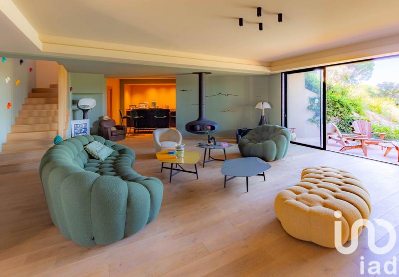 Maison de maîtres - 365 m² - 6 pièces