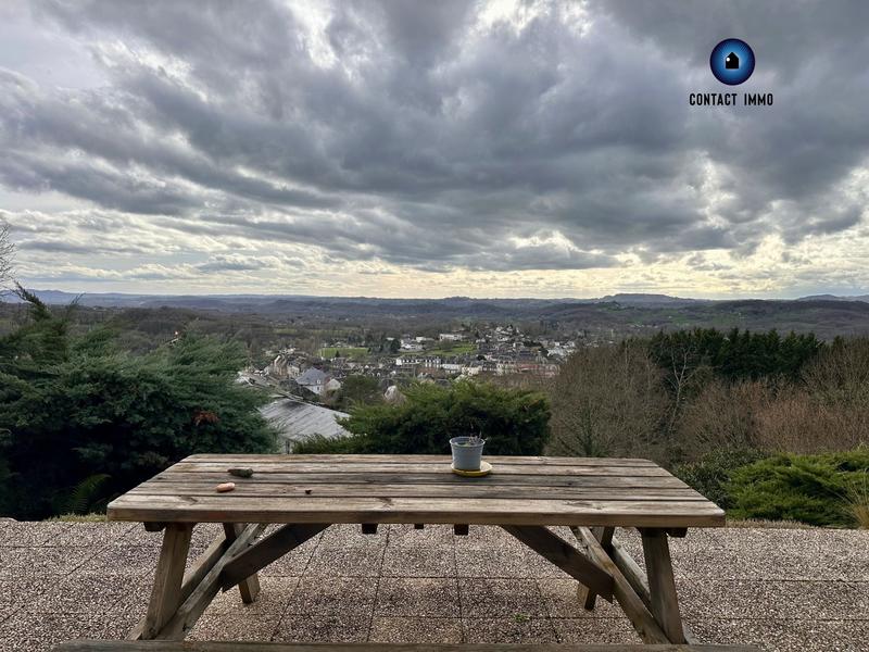 Maison - 192 m² - 5 pièces