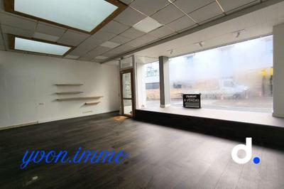 Local commercial - 73 m² - 3 pièces