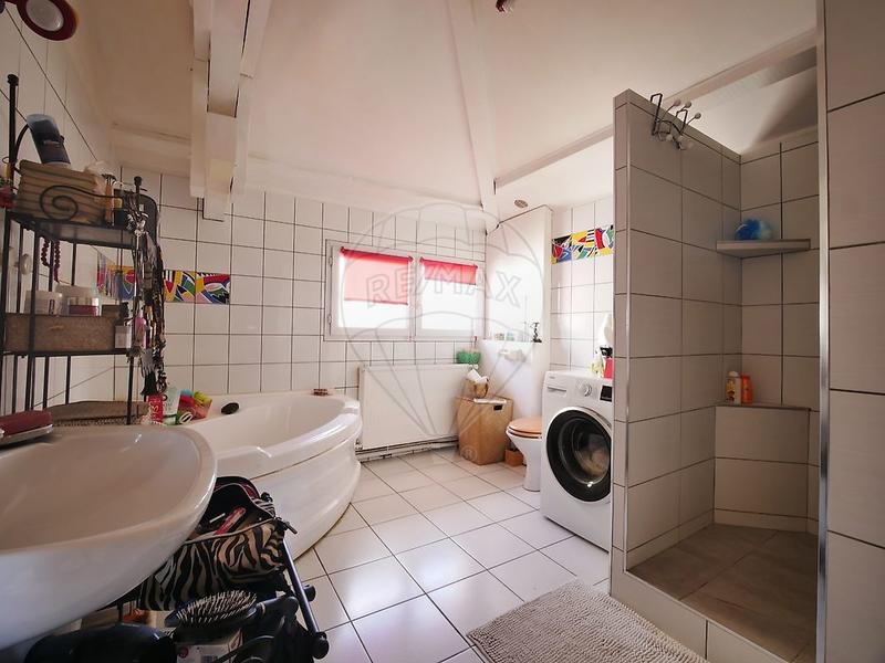 Maison - 165 m² - 5 pièces