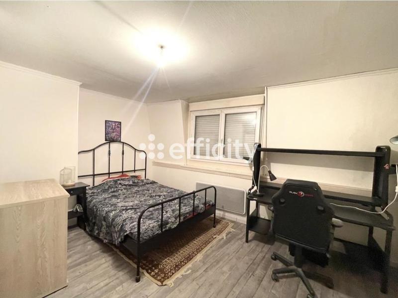 Maison - 94 m² - 5 pièces