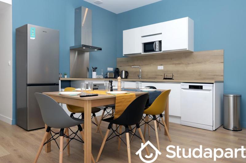 Chambre - 10 m² - 1 pièce