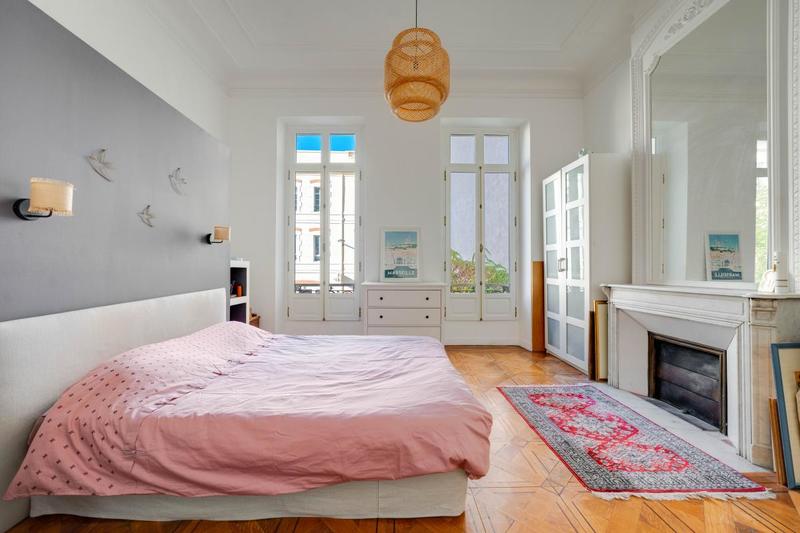 Appartement - 223 m² - 5 pièces