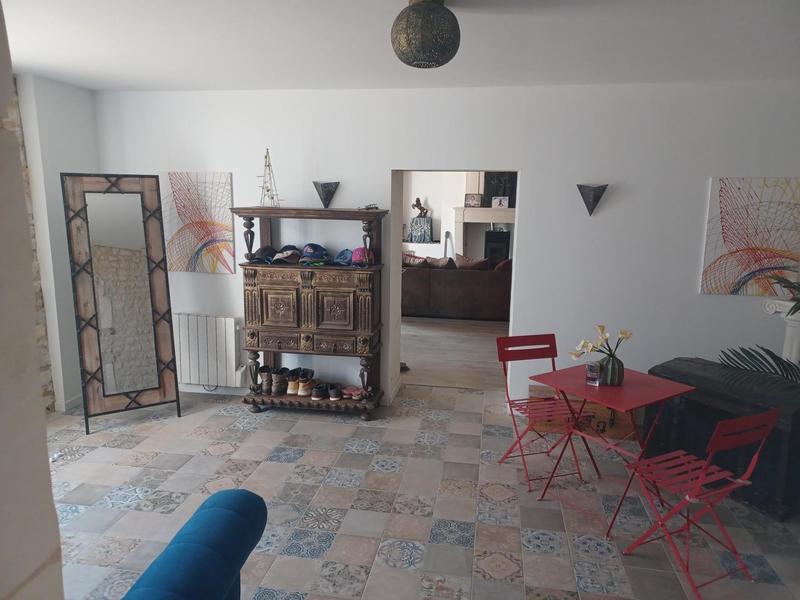 Maison - 457 m² - 11 pièces