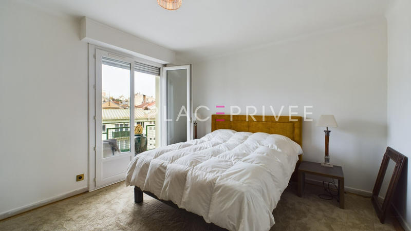 Appartement - 206 m² - 4 pièces