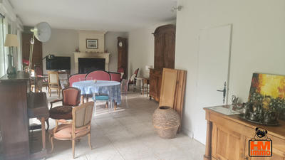 Maison - 298 m² - 11 pièces