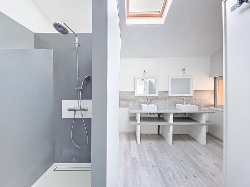 Maison - 172 m² - 5 pièces