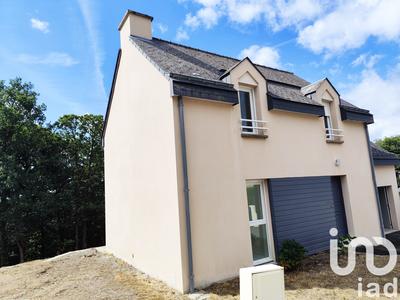 Maison - 96 m² - 5 pièces