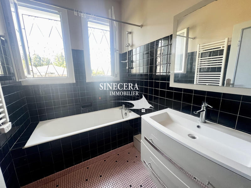 Maison - 190 m² - 9 pièces