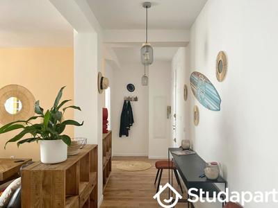 Chambre - 11 m² - 1 pièce