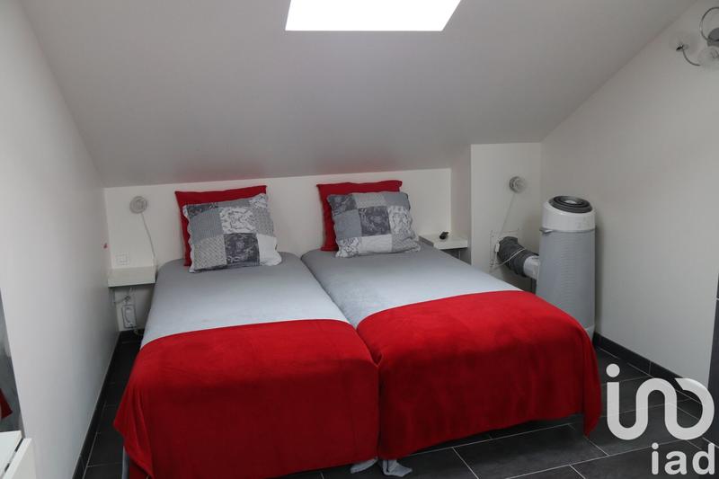 Maison - 305 m² - 10 pièces