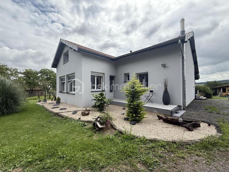 Maison - 183 m² - 7 pièces