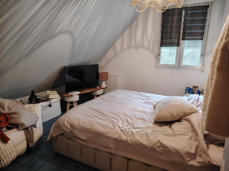 Maison - 104 m² - 10 pièces