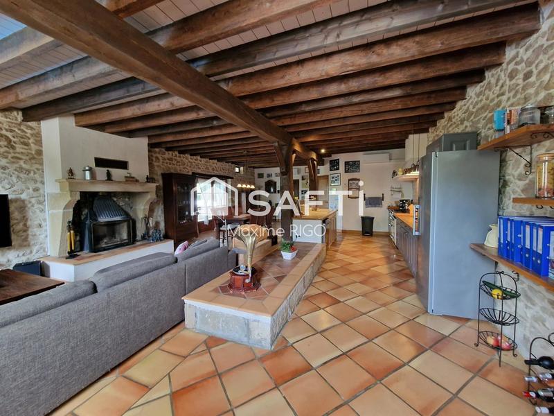 Maison - 289 m² - 6 pièces