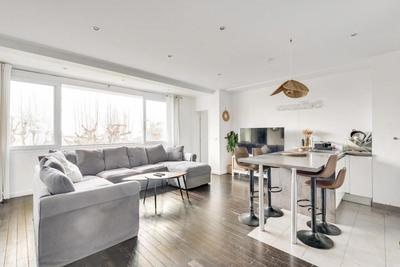 Appartement - 96 m² - 5 pièces