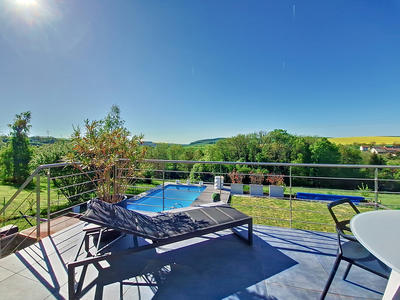 Villa - 311 m² - 7 pièces