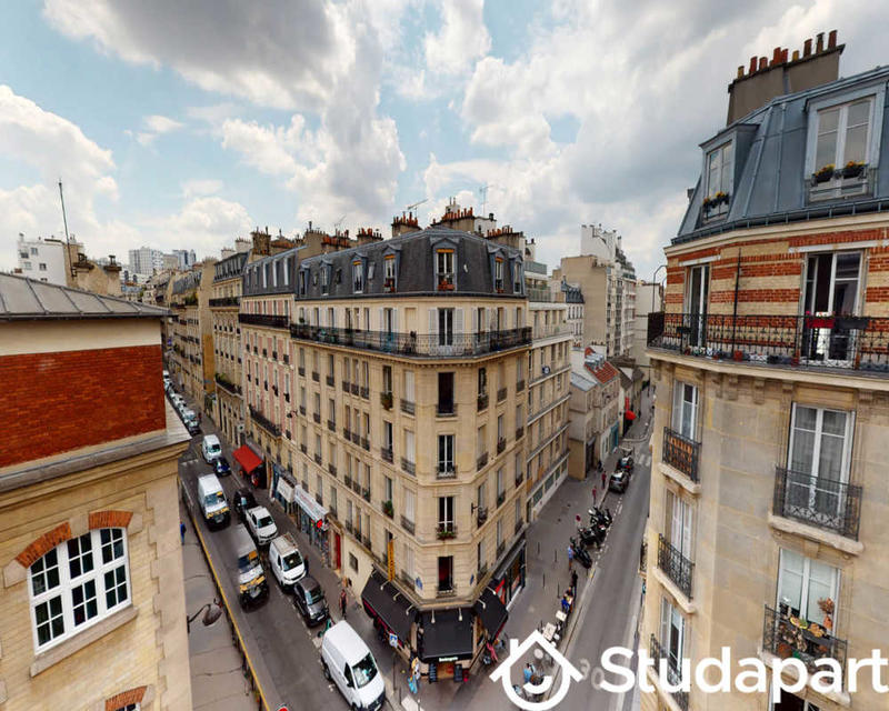 Chambre - 130 m² - 1 pièce